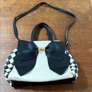 Betsey Johnson Purse Off White and Black, Bow & Checker
